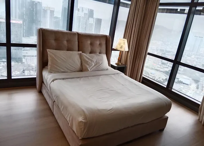 Glorious Service Suite At Times Square Kl