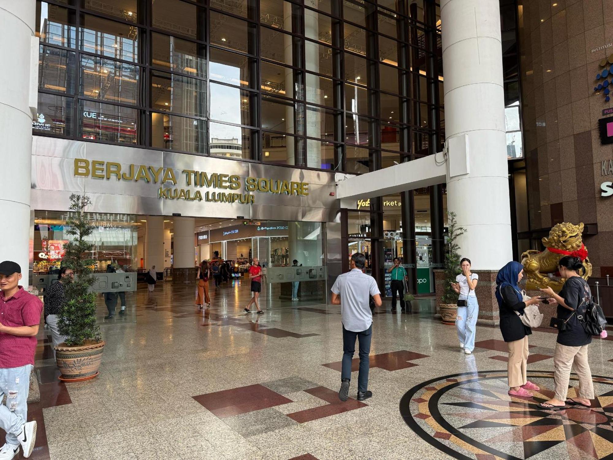 Glorious Service At Times Square Kl Apartment *