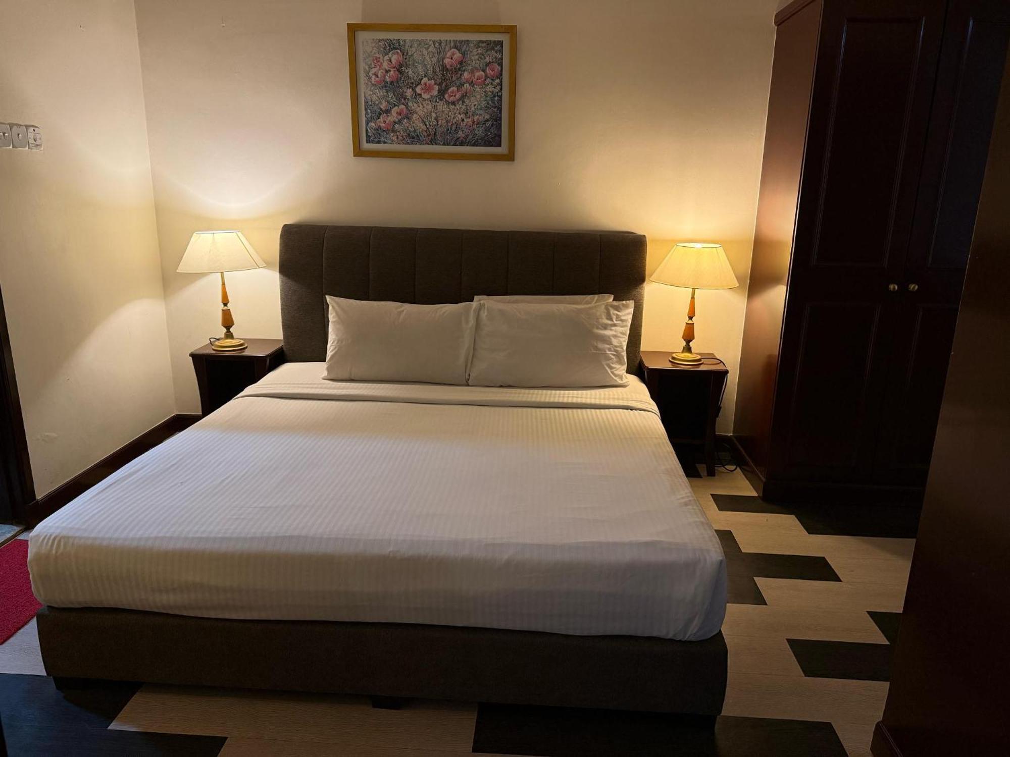 Glorious Service At Times Square Kl Apartment